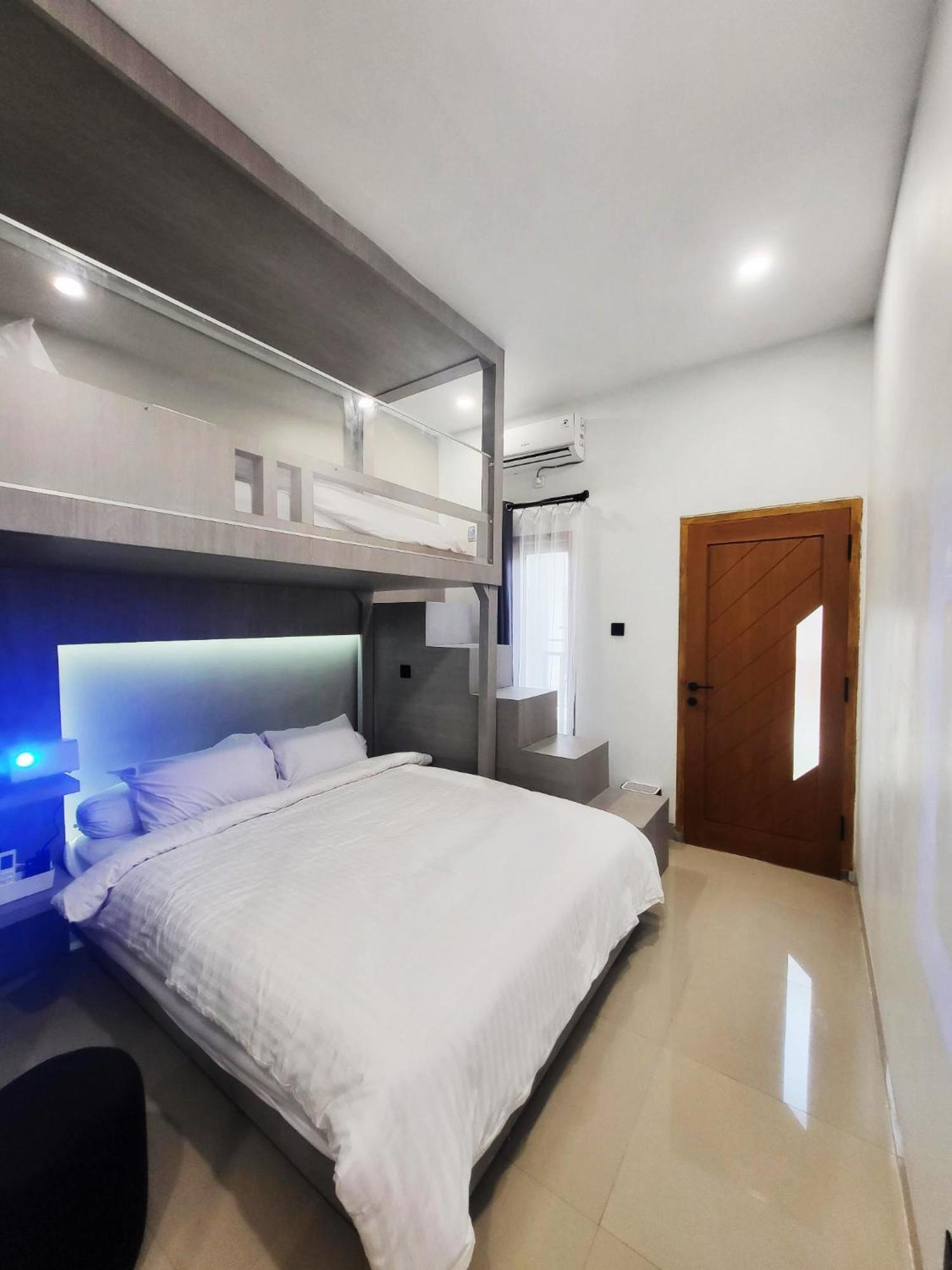 Cabin15 - Syariah Blitar ภายนอก รูปภาพ