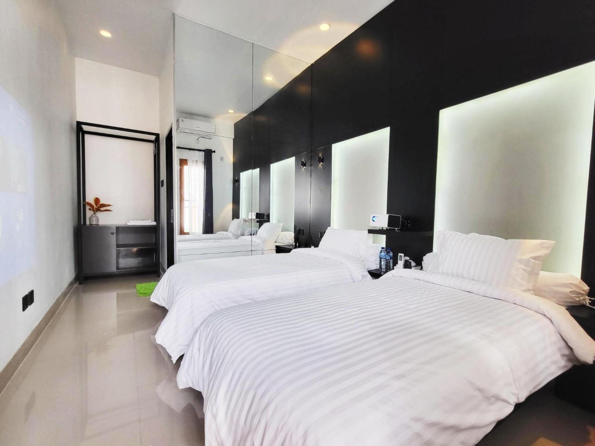 Cabin15 - Syariah Blitar ภายนอก รูปภาพ