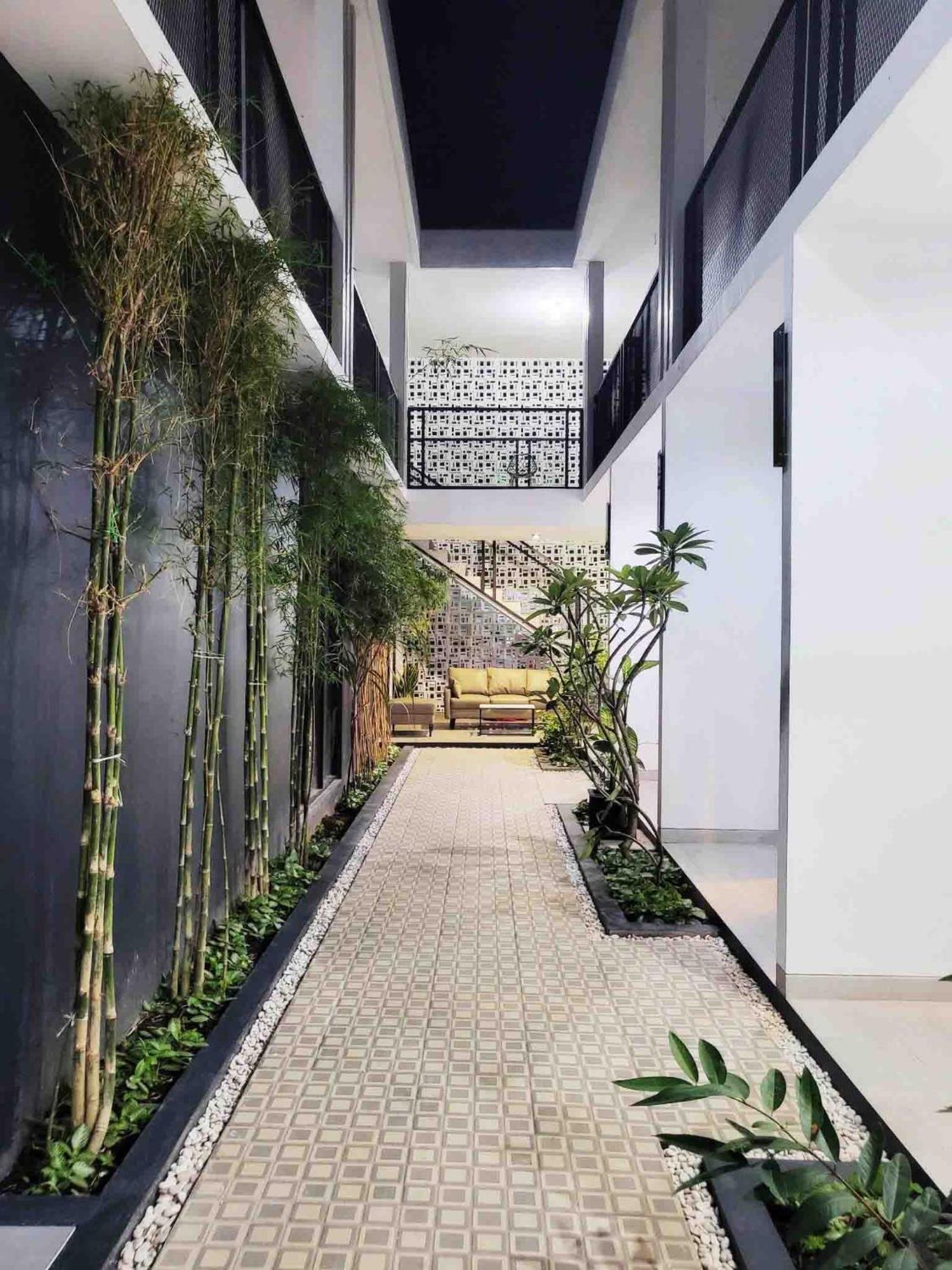 Cabin15 - Syariah Blitar ภายนอก รูปภาพ