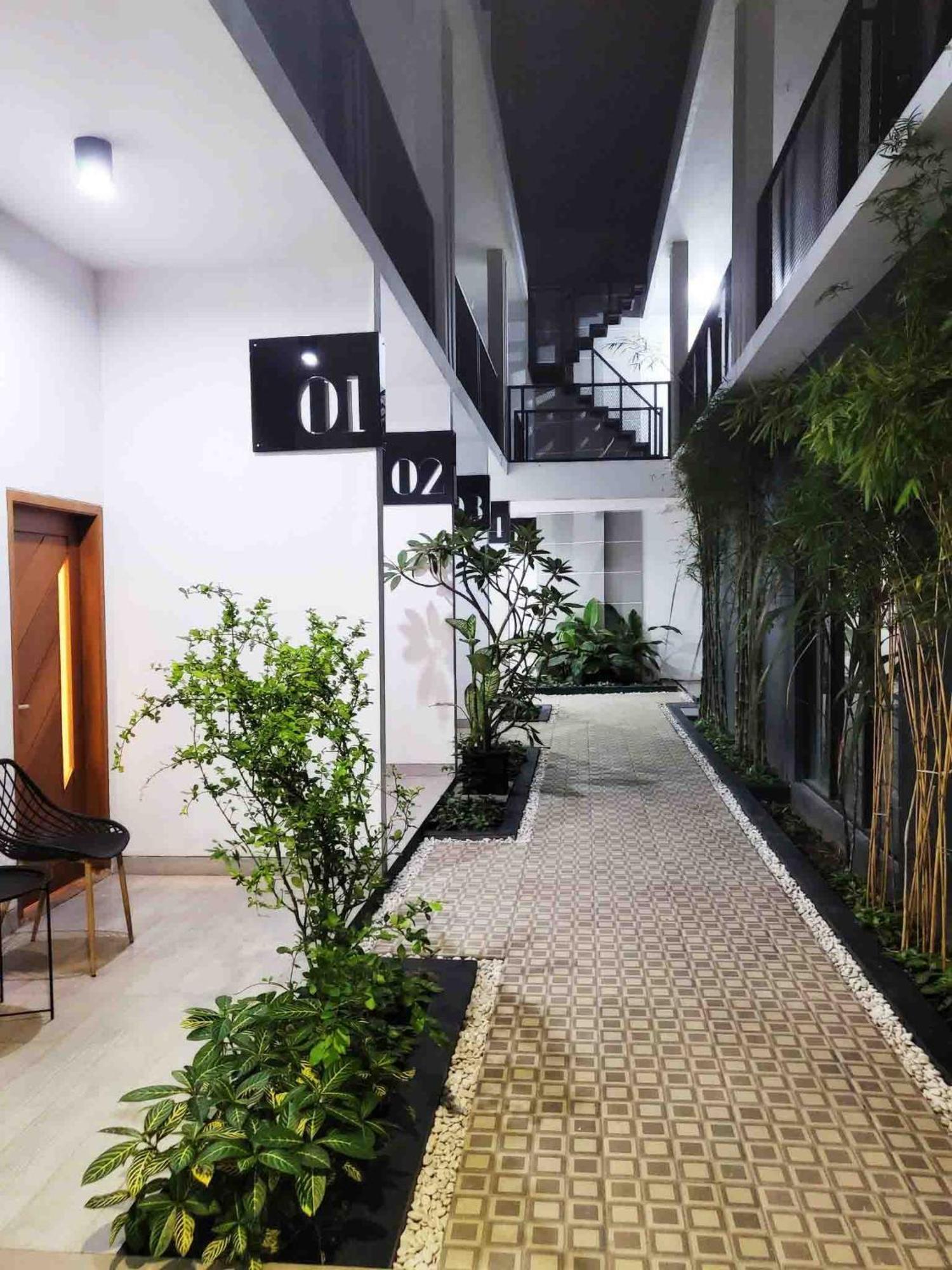 Cabin15 - Syariah Blitar ภายนอก รูปภาพ